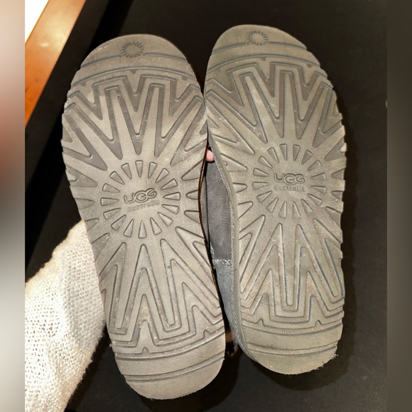 Grey Bow Tie Uggs - Picture 6 of 7